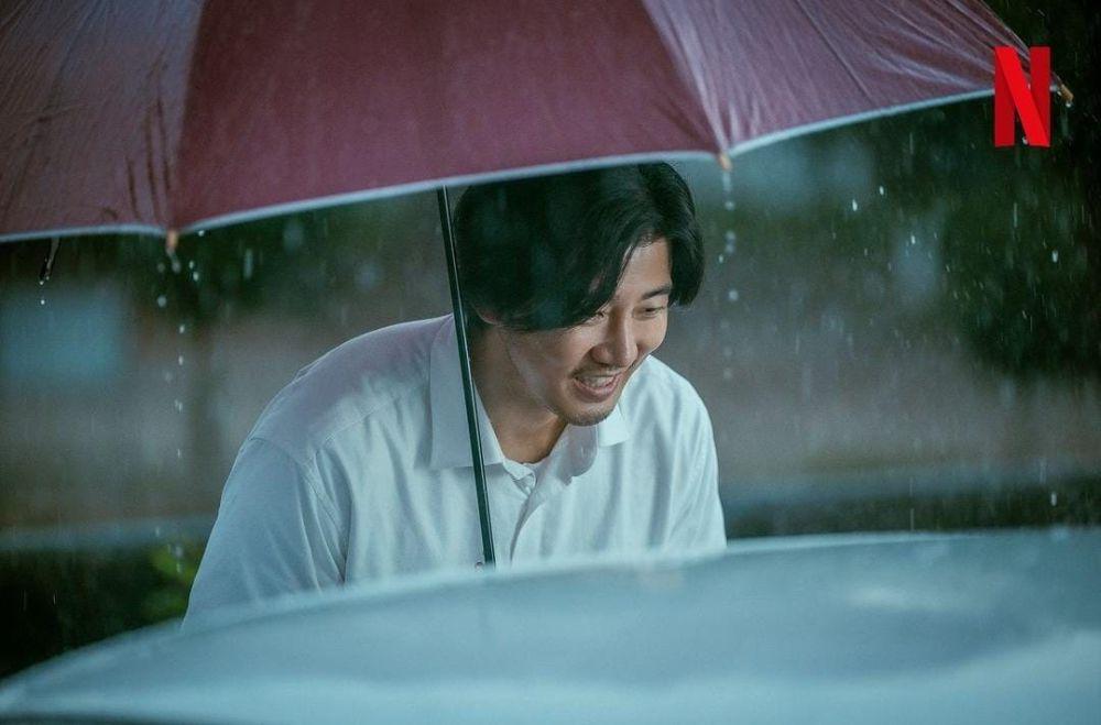 Yoon Kye Sang di drama The Frog (instagram.com/netflixkr)