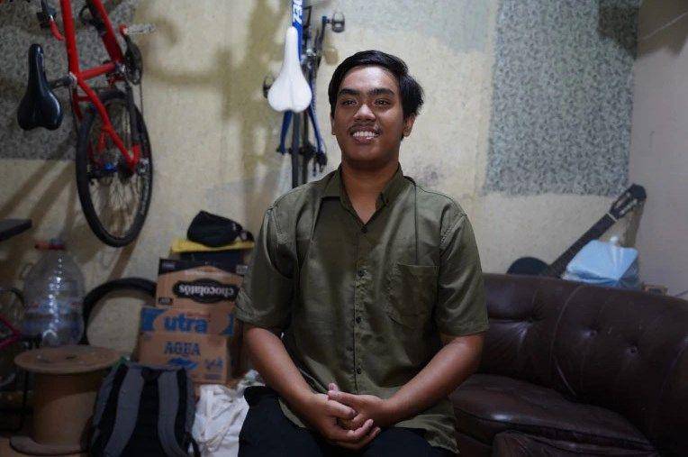 Damar Madya Prasetya (19), anak montir yang diterima dengan beasiswa penuh di Prodi Kedokteran FK-KMK UGM. (Dok. UGM)