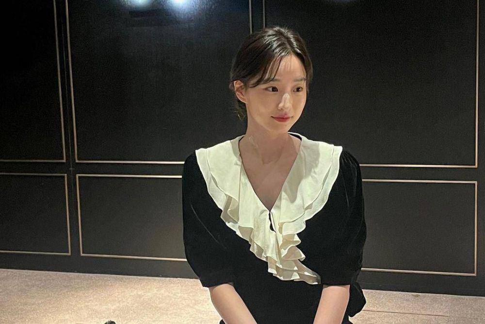 Bang Hyo Rin (instagram.com/me_riniee)