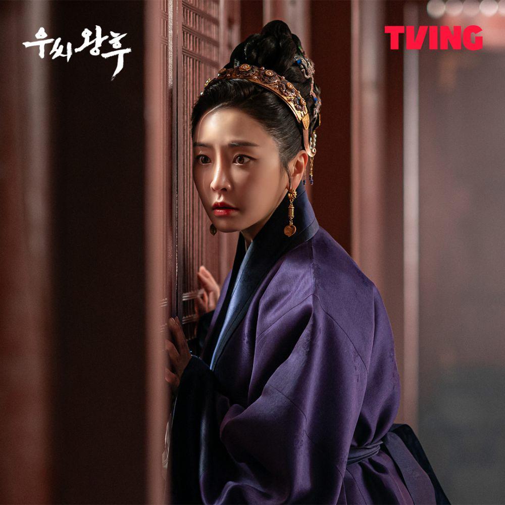 Still cut Queen Woo (Instagram.com/tving_official)