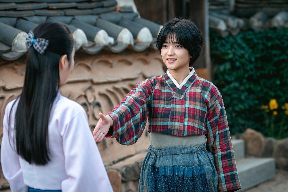 still cuts drakor Jeongnyeon (dok. tvN/Jeongnyeon)