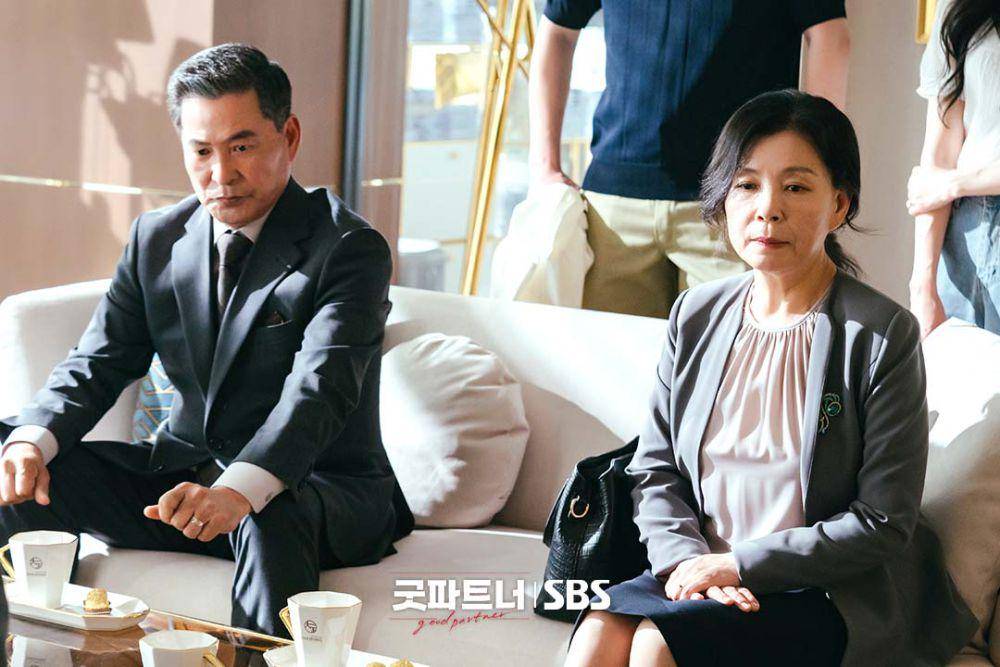 Lee Han Wi dan Cha Mi Kyung di Good Partner (dok. SBS/Good Partner)