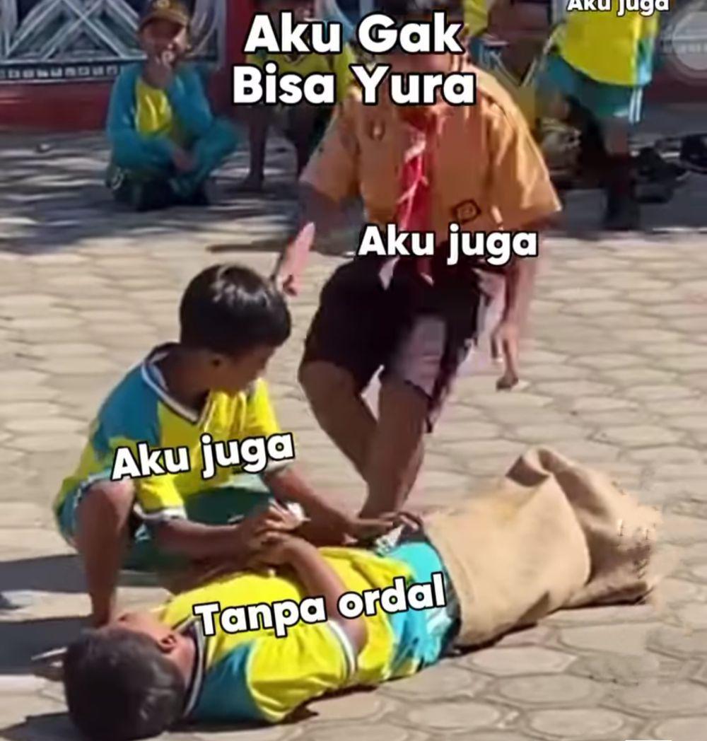 meme orang dalam (instagram.com/ecoxyztem)
