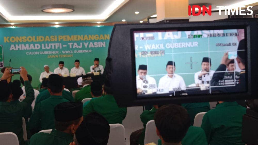 Acara konsolidasi Luthfi-Yasin di DPW PKB Jateng. (IDN Times/Fariz Fardianto)