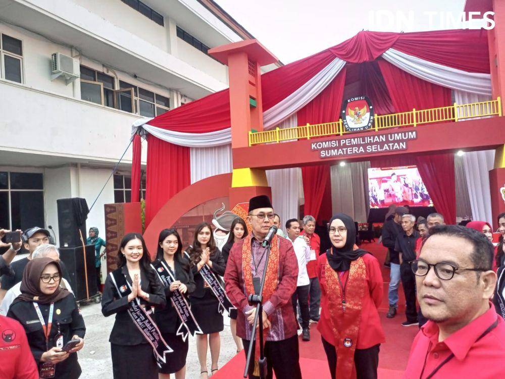 Cagub dan Cawagub Sumsel Eddy Santana Putra dan Riezky Aprilia (IDN Times/Rangga Erfizal)