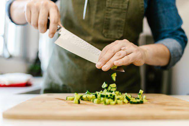 ilustrasi proses memasak fennel salad with orange (pexels.com/RDNE Stock project)