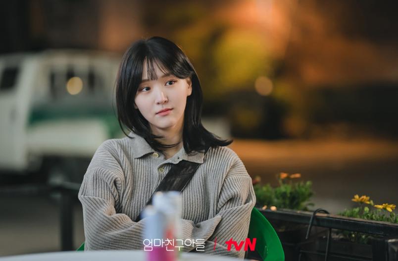 7 Alasan Jung Mo Eum Sosok yang Mengesankan di Love Next Door