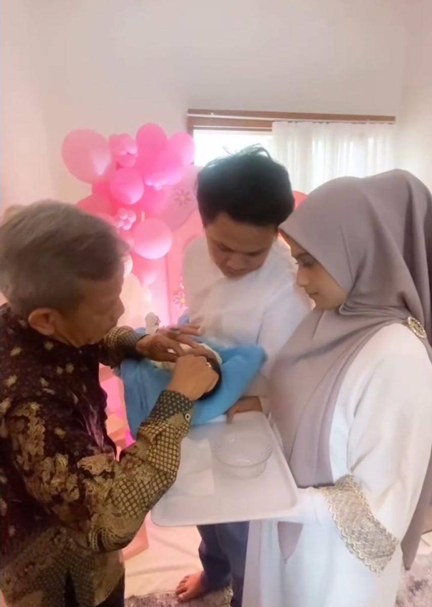Akikah anak Nadya dan Iqbal (instagram.com/satriodewandoro)