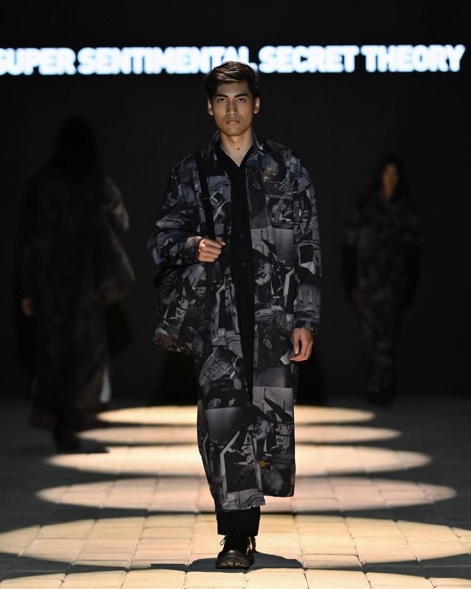 Super Sentimental Secret Theory (SSST) di Plaza Indonesia Men's Fashion Week (instagram.com/plazaindonesia)