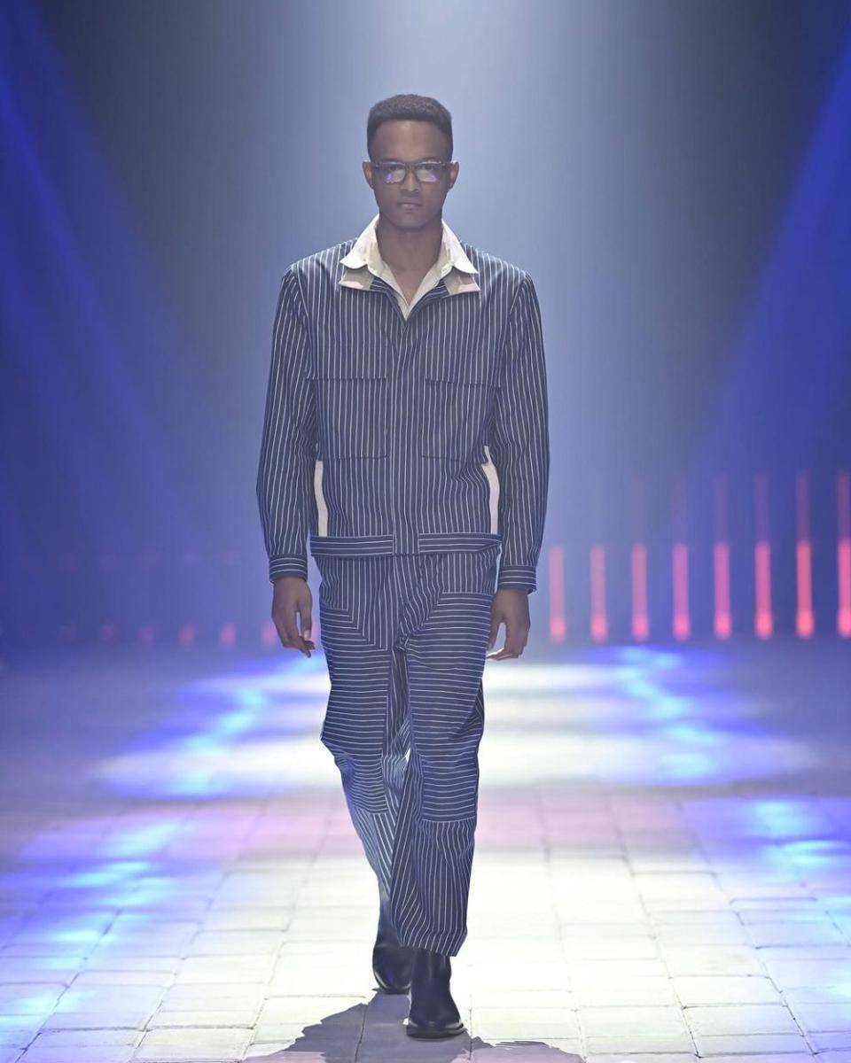 ARTKEA Stripes di Plaza Indonesia Men's Fashion Week (instagram.com/plazaindonesia)