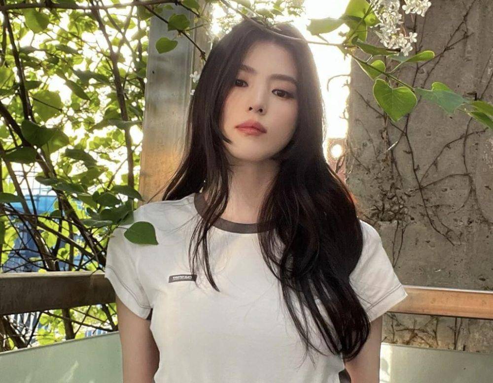 Han So Hee (instagram.com/xeesoxee)