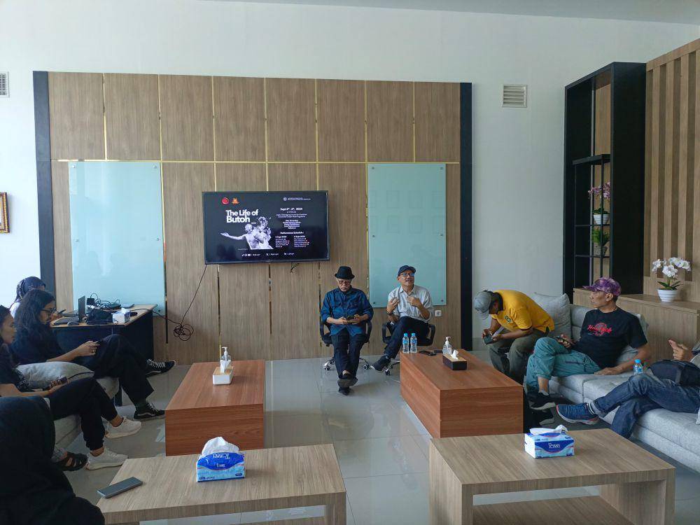 Jumpa pers The Life of Butoh di GIK UGM. (Dok. Istimewa)