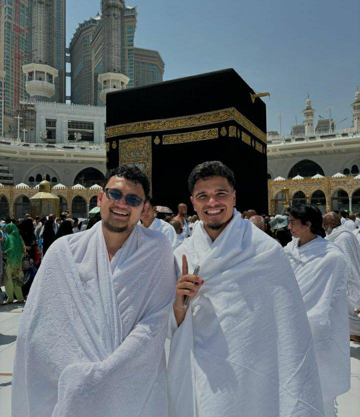 pemain Timnas Indonesia umrah sebelum bertanding dengan Arab Saudi (instagram.com/tegardiokta)