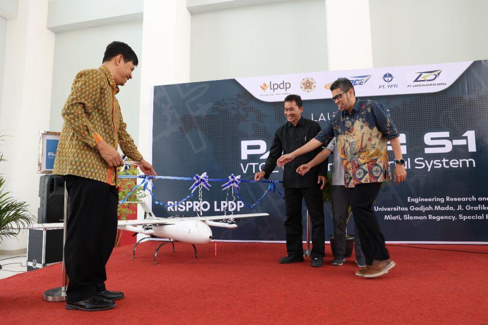 UGM meluncurkan Pesawat Nirawak Palapa S-1. (dok. UGM)