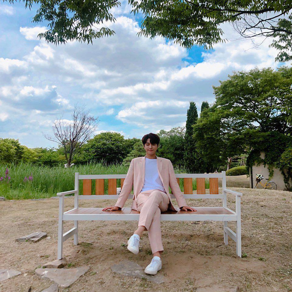 L Infinite (instagram.com/kim_msl)