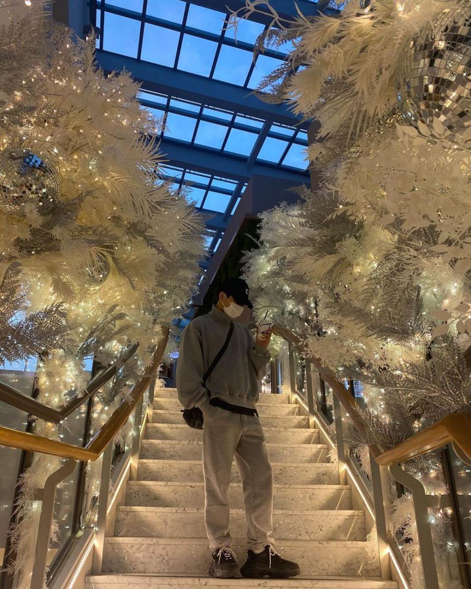 L Infinite (instagram.com/kim_msl)