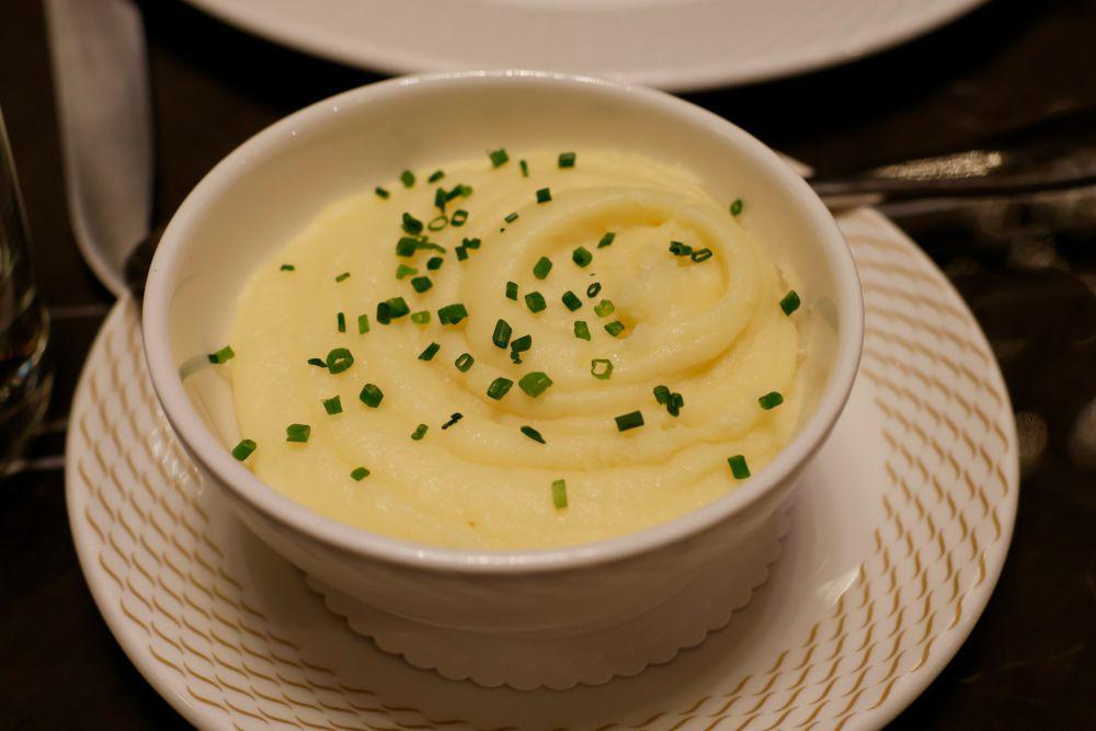 ilustrasi mashed potato keju (unsplash.com/You Le)