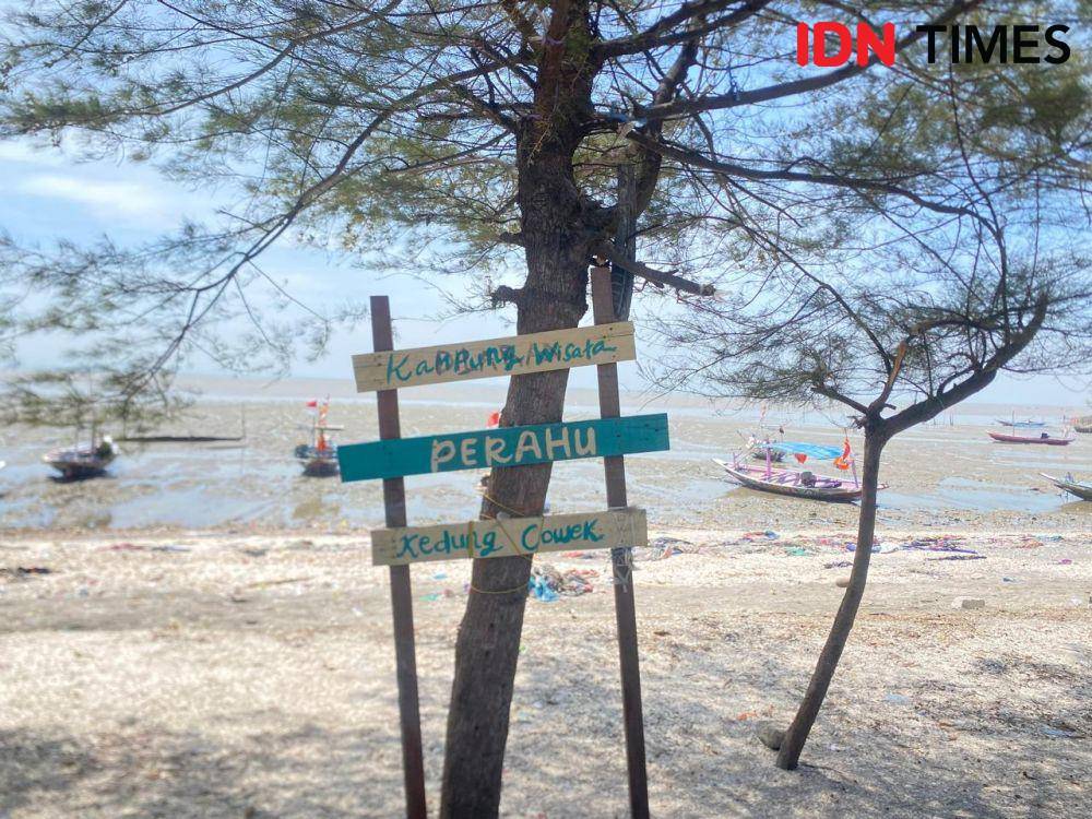 Kondisi pantai di daerah Nambangan, Surabaya. IDN Times/Khusnul Hasana.