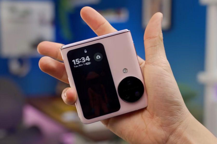 potret OPPO Find N3 Flip 5G (dok. youtube.com/GadgetIn)