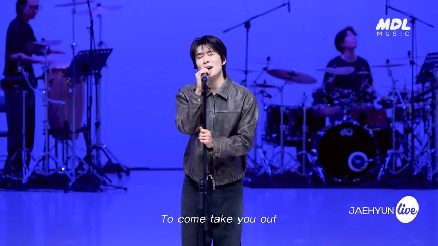 Jaehyun NCT di acara it's LIVE (youtube.com/@itsLiveOfficial)