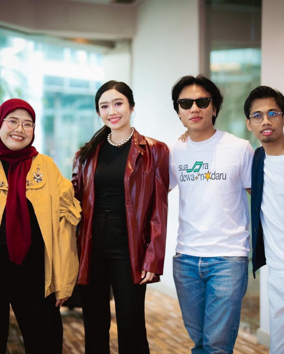 potret Febby Rastanty di press conference Seni Memahami Kekasih (instagram.com/febbyrastanty)