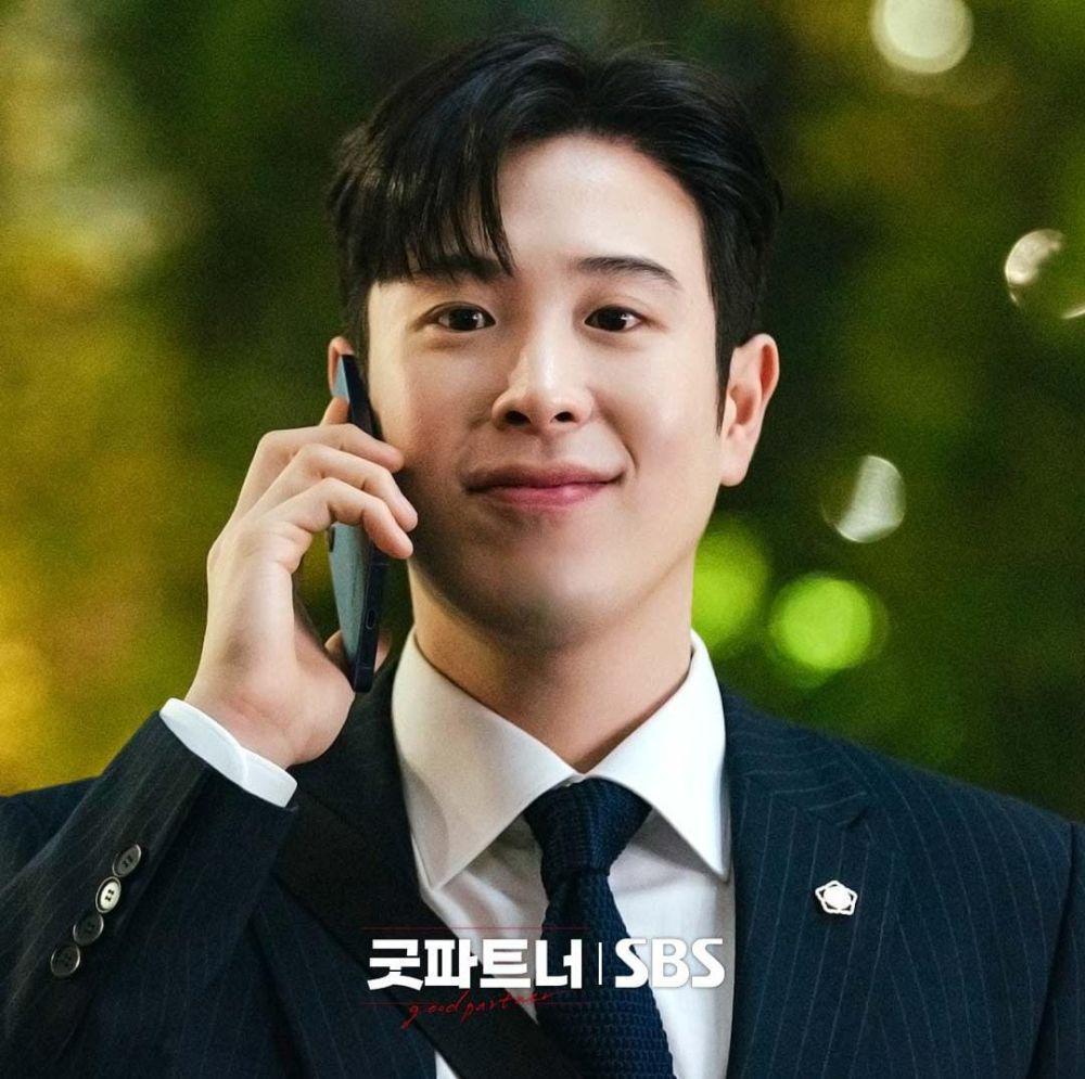 Pyo Ji Hoon di drama Good Partner (instagram.com/sbsdrama.official)