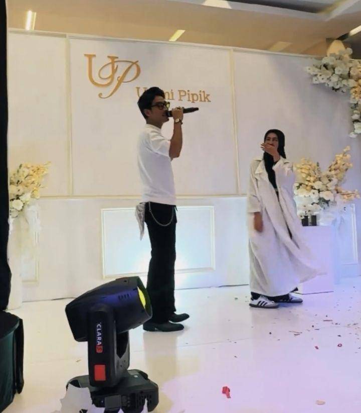 Sintya Marisca salting duet bareng Abidzar (Instagram.com/sintyamarisca)