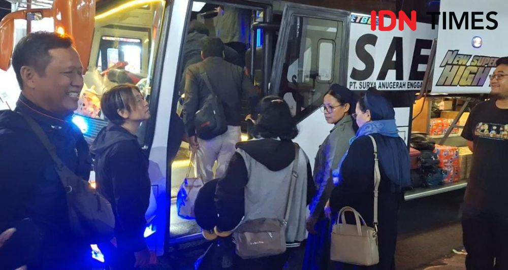 Puluhan Umat Katolik Magetan Turut Hadiri Misa Akbar Bersama Paus