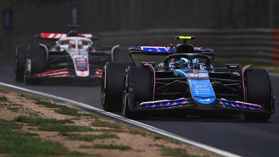 Kevin Magnussen dan Pierre Gasly di GP Italia 2024. (formula1.com)
