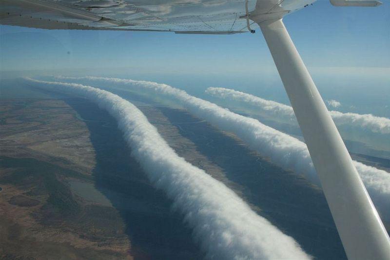Awan morning glory. (www.amusingplanet.com)