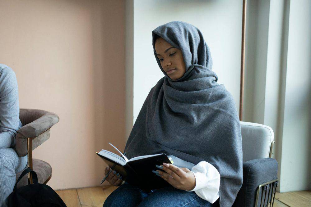 ilustrasi seorang muslimah (pexels.com/Monstera Production)