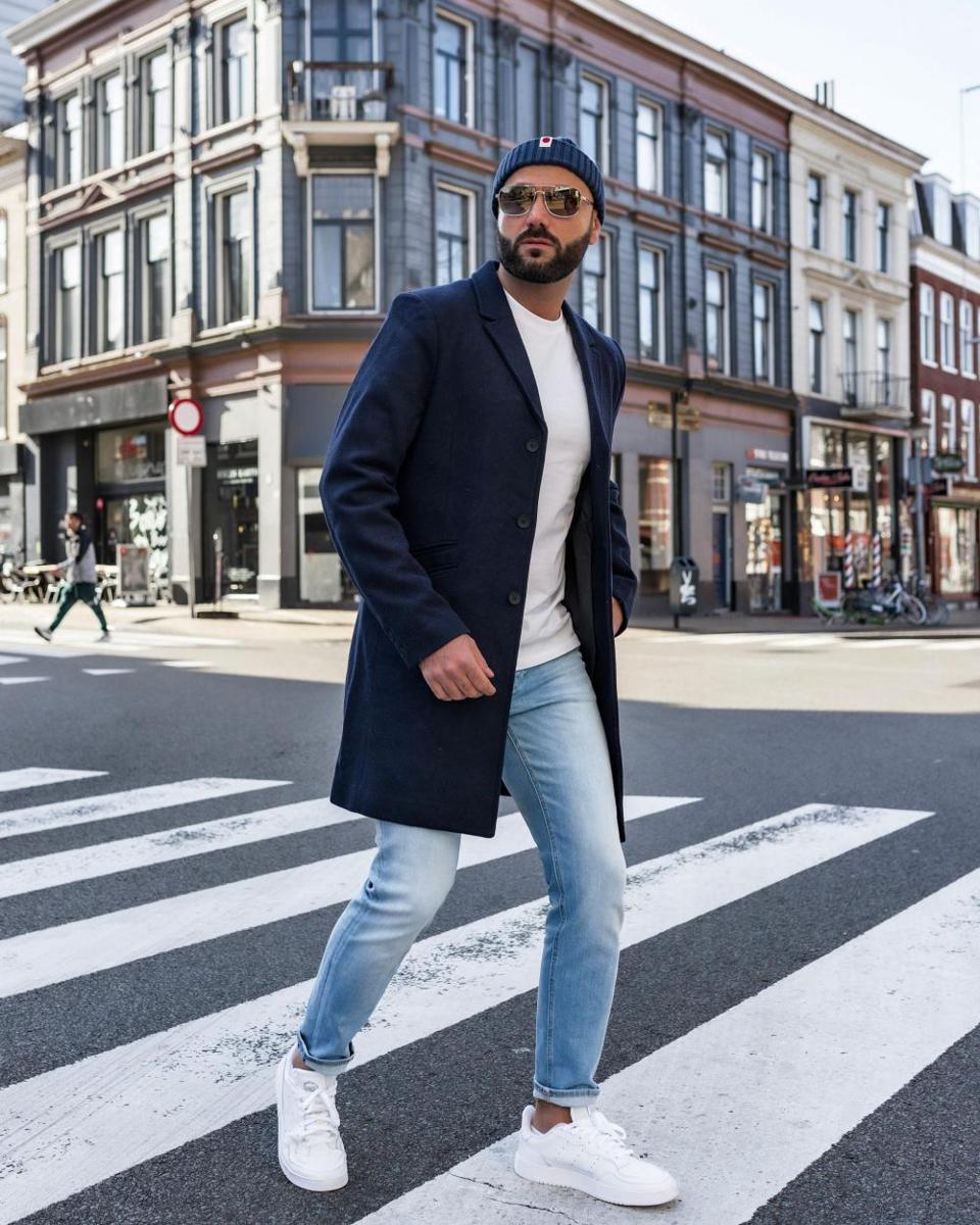 street style pria (pexels.com/Milad Heran)