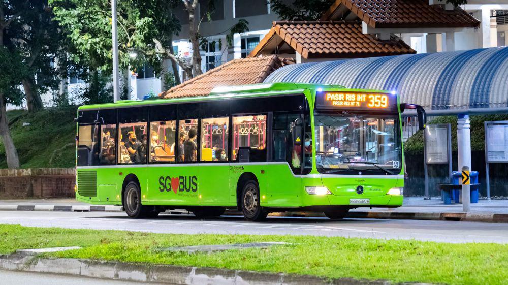 ilustrasi bus (unsplash.com/Johann Benedicto)