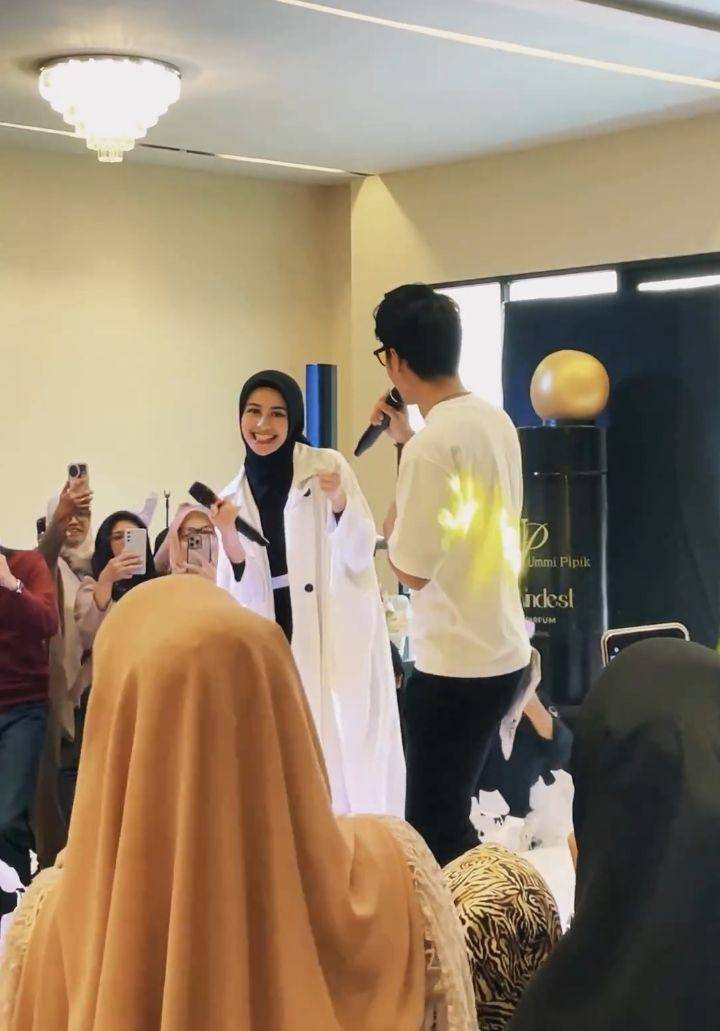 Sintya Marisca salting duet bareng Abidzar (Instagram.com/sintyamarisca)