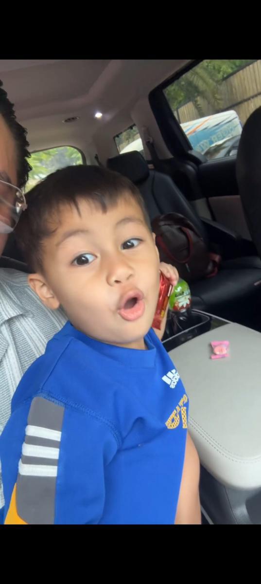potret kedekatan Baim Wong dan sang putra keduanya, Kenzo. (instagram.com/baimwong)