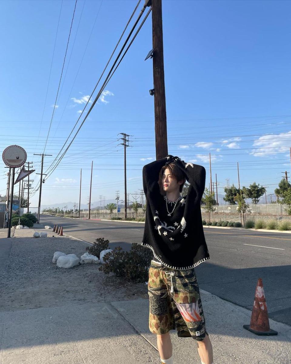 outfit street style kekinian ala Jaehyun NCT (instagram.com/_jeongjaehyun)