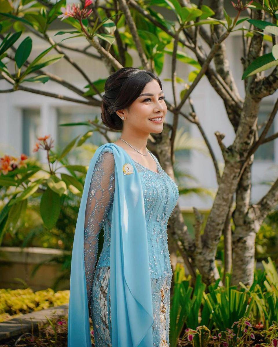 Nisya Ahmad saat Pelantikan Anggota DPRD. (instagram.com/nissyaa)