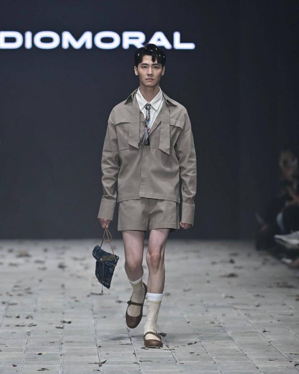 STUDIO MORAL di Plaza Indonesia Men's Fashion Week (instagram.com/plazaindonesia)