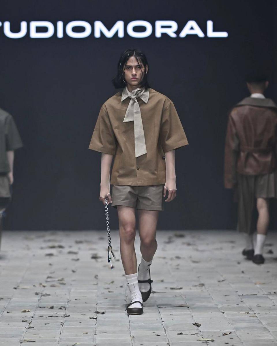 STUDIO MORAL di Plaza Indonesia Men's Fashion Week (instagram.com/plazaindonesia)
