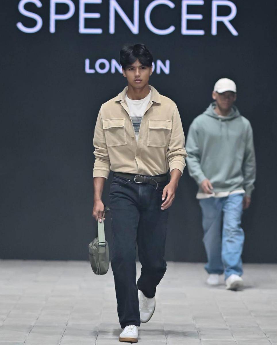 Marks and Spencer A/W '24 di Plaza Indonesia Men's Fashion Week (instagram.com/plazaindonesia)