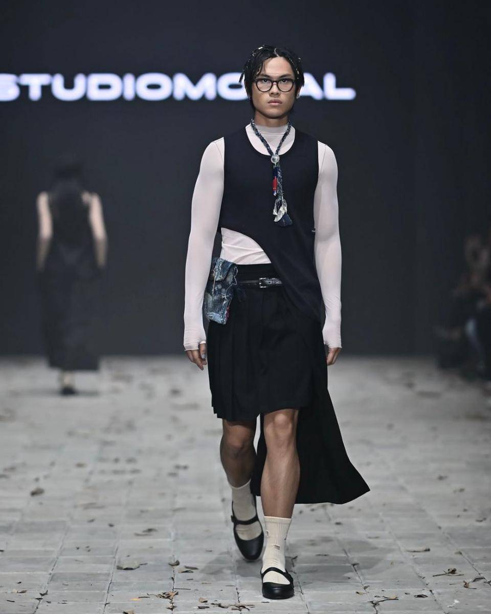 STUDIO MORAL di Plaza Indonesia Men's Fashion Week (instagram.com/plazaindonesia)