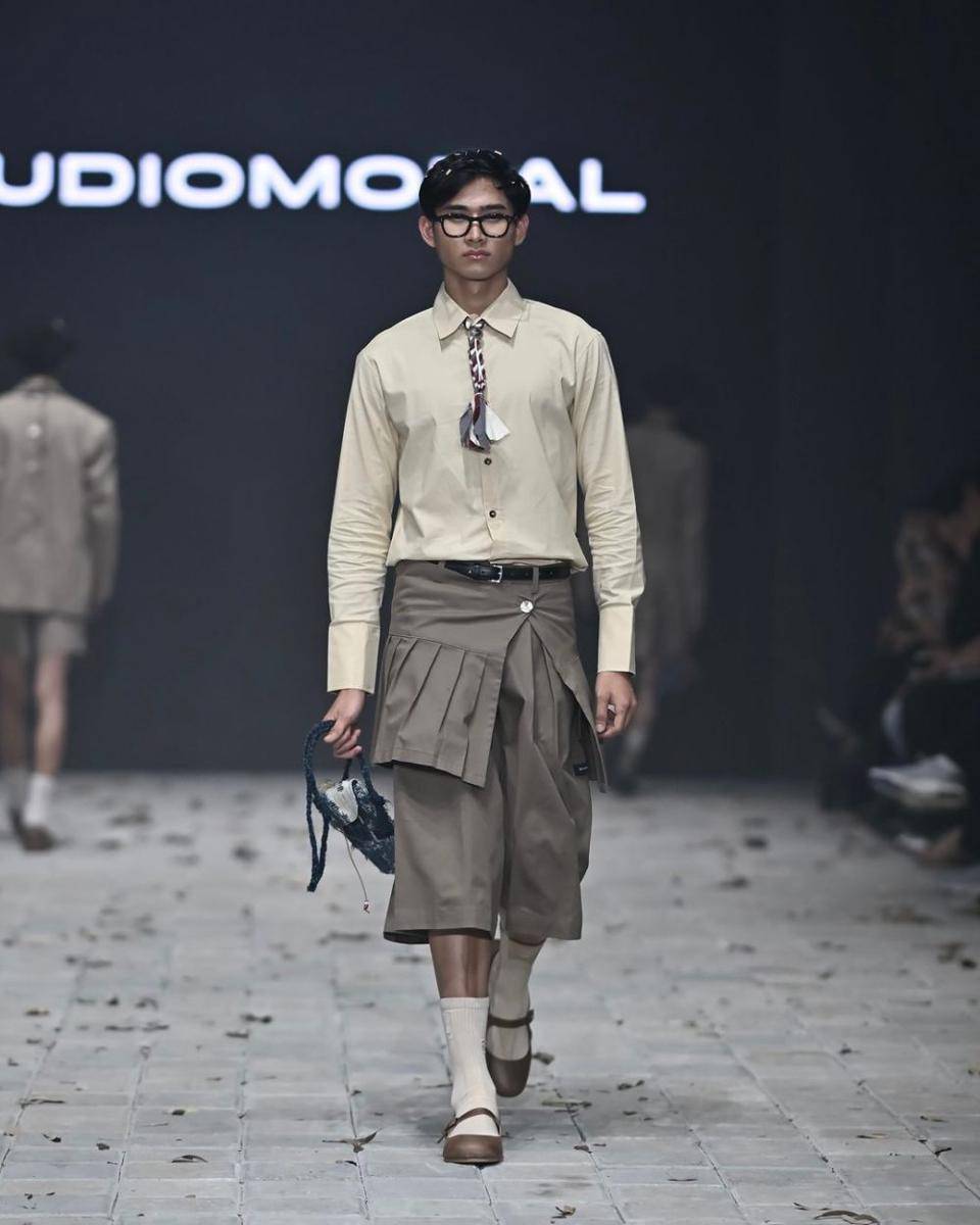 STUDIO MORAL di Plaza Indonesia Men's Fashion Week (instagram.com/plazaindonesia)