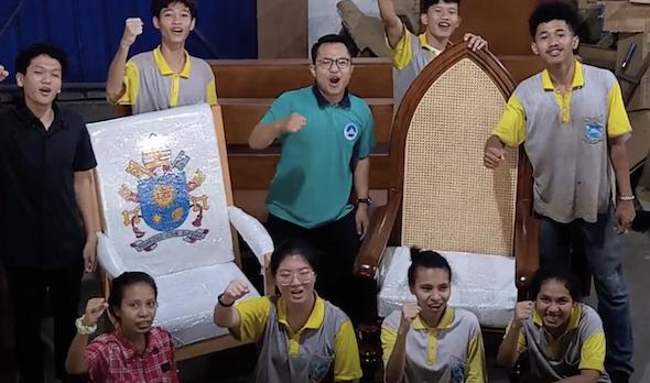Pimpin Misa Agung, Paus Fransiskus Akan Duduk di Kursi Buatan SMK PIKA