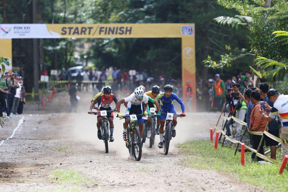 Pebalap MTB Jatim Gagalkan Jabar Sabet Emas Kelas XCR