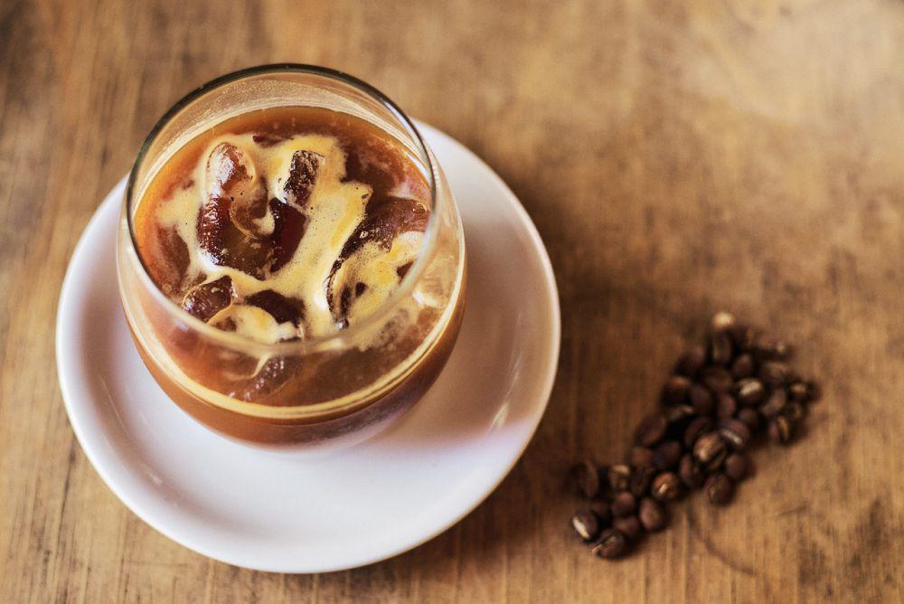 ilustrasi es kopi lemon (pixabay.com/hekoer_1)