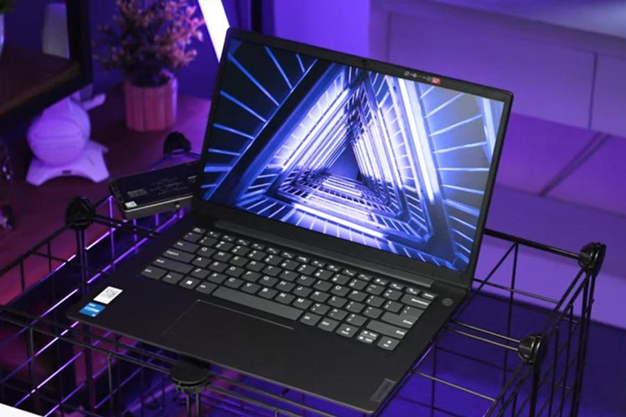 potret Lenovo V14 G3 (dok. youtube.com/Kharisma Kencana)