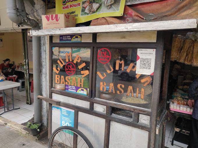 Lumpia Basah Suryakencana, Bogor (google.com/maps/muhammad iqbal)