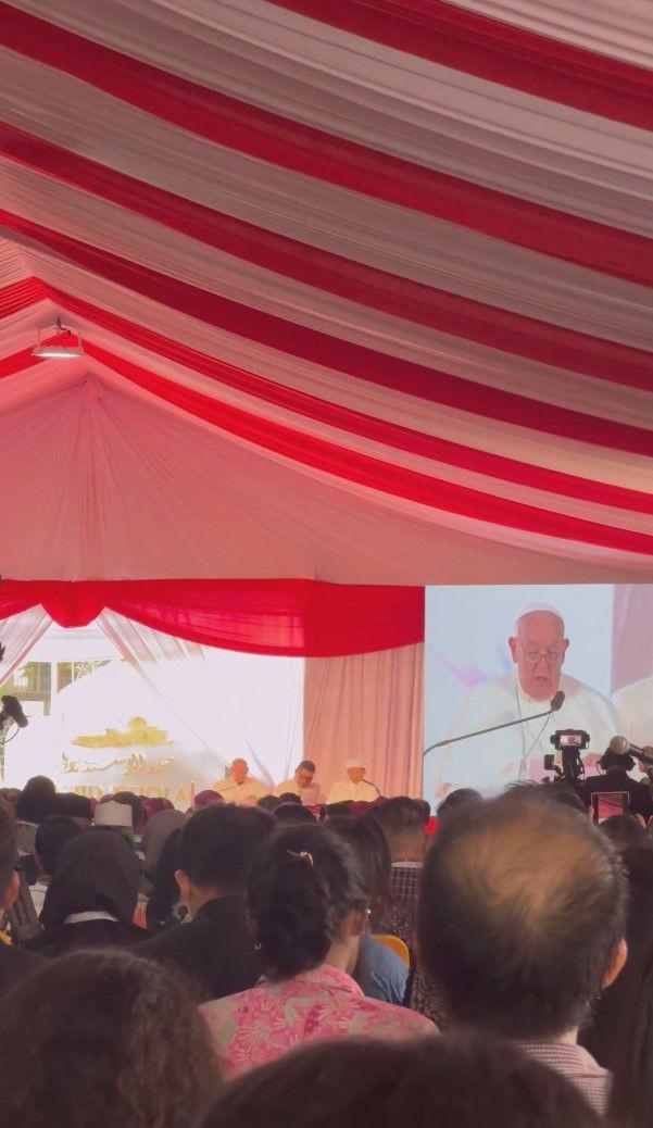 potret Habib Jafar bertemu Paus Fransiskus (instagram.com/husein_hadar)
