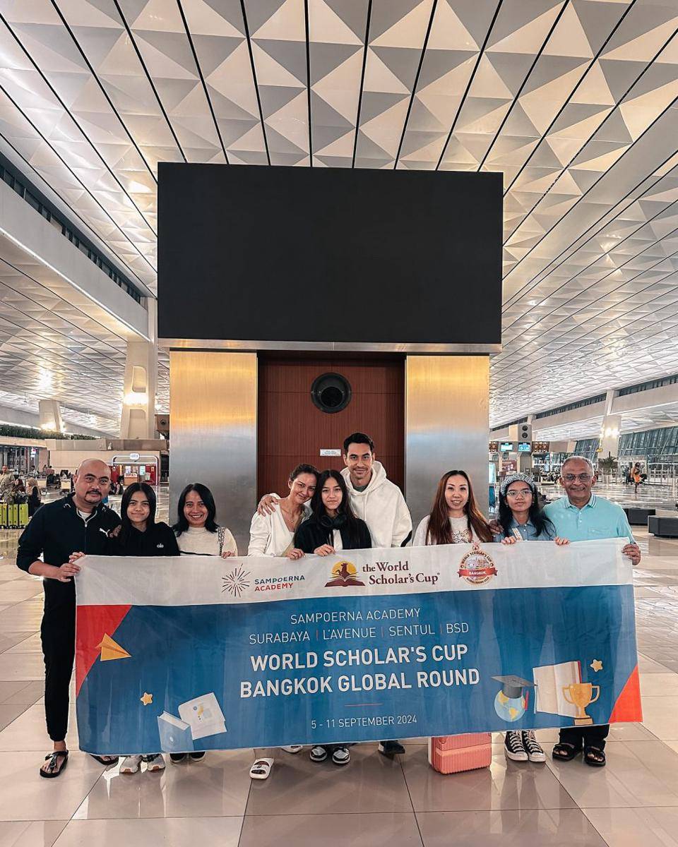 anak Darius ikut Lomba Debat WSC (Instagram.com/darius_sinathrya)