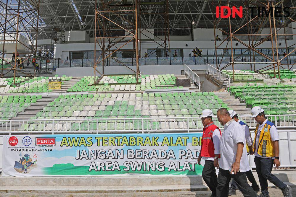 Potret Stadion Utama Sumut di Sport Centre Desa Sena, Kabupaten Deli Serdang, Sumut pada Kamis (5/9/2024). (IDN Times/Arifin Al Alamudi)